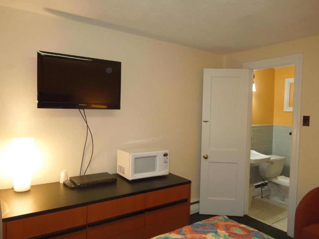 Room 1